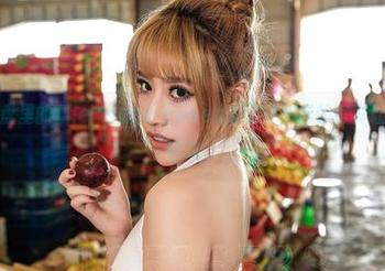 向爱丝网盘里的The-black-queen致敬，这样的写真让人意外又畅快。