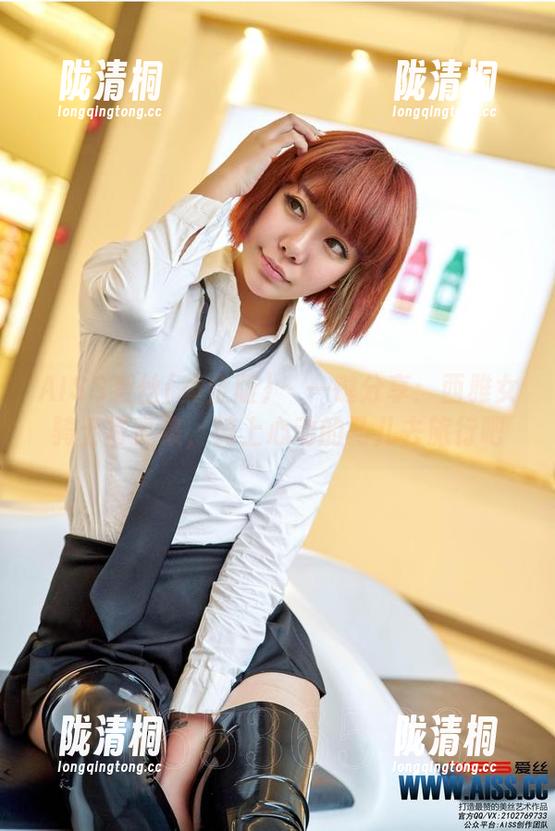 AISS爱丝(黄金版) - 一键分享：西雅女骑士写真集，骑上心动的马儿去旅行吧