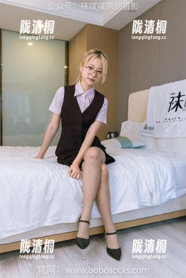 BoBoSocks袜啵啵-小沫 BoBoSocks袜啵啵 - 千万不要小看这双小沫的板鞋,再来看她的最新套图,惊艳