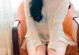 GIRLT果团网 – 这一组尹意纯的裸足美图，难道我的手机壁纸也要变得那么随性吗？