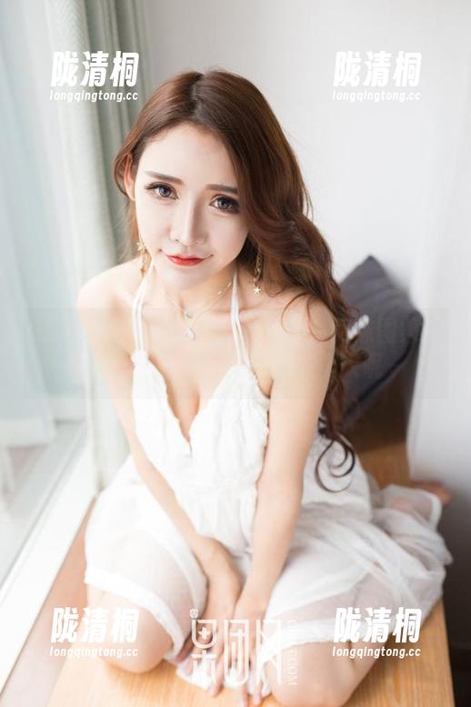 GIRLT果团网-松果儿 GIRLT果团网 - 松果儿的高清网袜图集:就这样,不经意间勾了心上人呢~