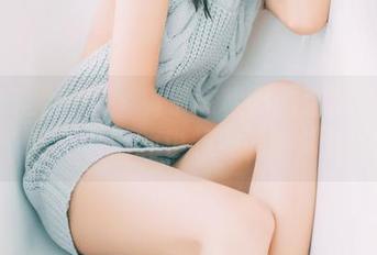 GIRLT果团网 – 有了陈秋雨的这定制长腿作品，会不会让我也想要两条修长腿呢？