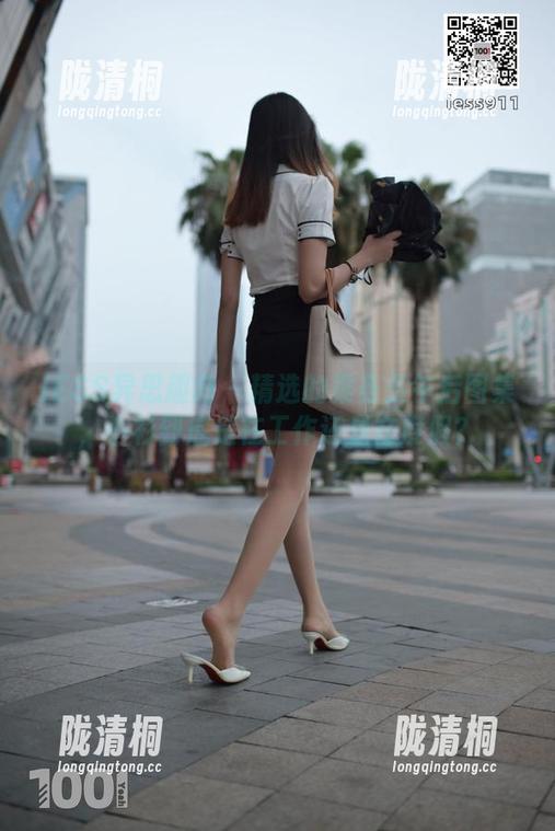 IESS异思趣向-小衫 IESS异思趣向 - 精选的乘务员午后图集,小衫到底是在工作还是在度假?