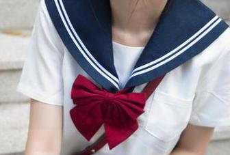 MSLASS梦丝女神 – 熊猫的严格要求：小唐嫣的旗袍包裹图集来了，严格审美不允许任何赘肉！