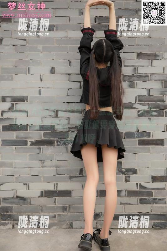 MSLASS梦丝女神-张雯雯 MSLASS梦丝女神 - 一张张美图,张雯雯的无敌超细腿,感觉像要穿越屏幕来跟我打招呼。