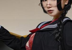 PAKI酱的定制秘书图集—办公室里的小心思