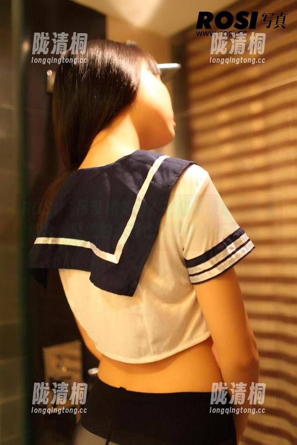ROSI-杨晨晨 ROSI - 吊带和美图?在杨晨晨身上完美结合,壁纸的选择也变得那么不平凡。
