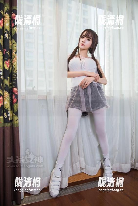TouTiao头条女神-梁芮溪 TouTiao头条女神 - 梁芮溪的棉袜大公开,在线配图让你想多了!