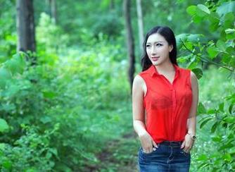 TuiGirl推女郎 – 键盘敲敲，在线入迷，哈尼宝宝的美腿作品到底有多撩？