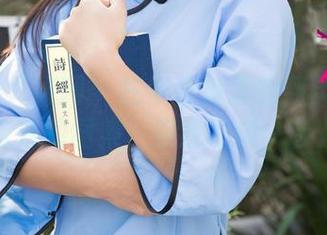 UGirls尤果网 – 在牛仔裤里找到灵魂：乔依琳的图集，容我咂摸一会儿