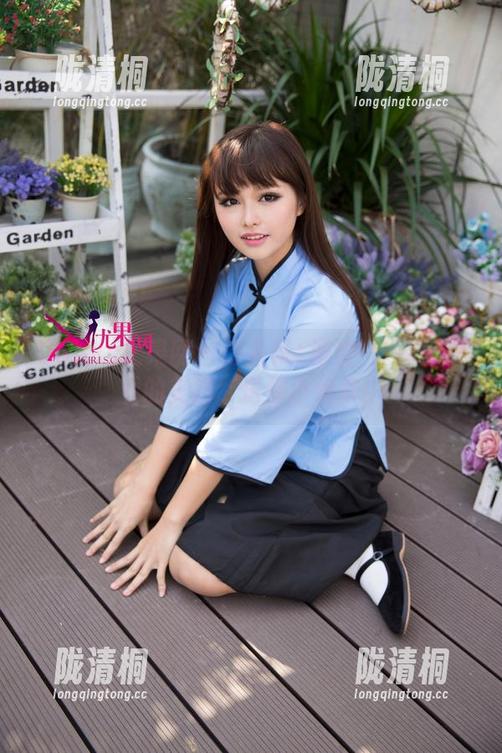 UGirls尤果网 - 诗朵雅+海边=分享又好看的美图，送你小确幸！