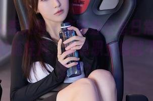 Xiuren秀人网 – 高清办公室日常：姚若兮vay的随性风，谁说职业感就不能有点灵动？