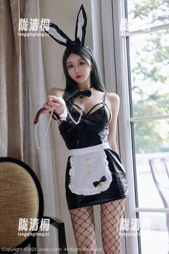 Xiuren秀人网-小芭乐 Xiuren秀人网 - 图片里的小芭乐穿着白色,是不是隔着屏幕都能感受到一丝丝的“凉意”?