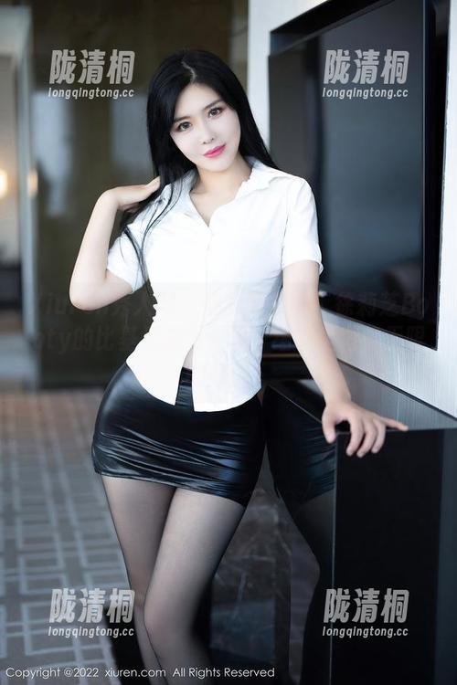 Xiuren秀人网 - 隐秘的恣意！徐莉芝Booty的比基尼美图合集，细节里透着无限的可能。