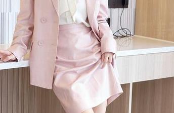 Xiuren秀人网 – 甜心合集，糯美子Mini的“美”和“哇”的组合，可能会甜到你牙疼！