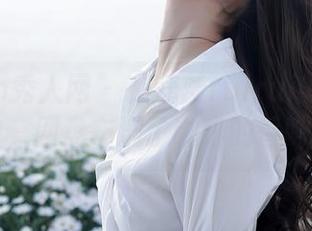 Xiuren秀人网 – 在蕊蕊ruirui的居家写真中，网盘布满了咖啡的香味……