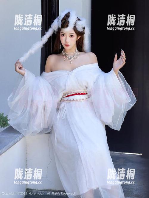Xiuren秀人网-黄歆苑 Xiuren秀人网 - 这腿,我可以免费套图下载吗?黄歆苑可能要收版权费了!
