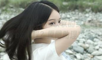 连衣裙就是要eloise软软的穿！谁来给我做个cos教程？原图助理求带走！