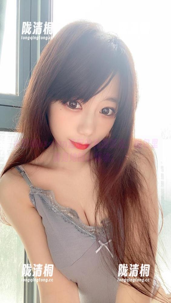 usejan蓝蓝 小厨娘usejan蓝蓝的私房时光:图包里满是她的小情绪。