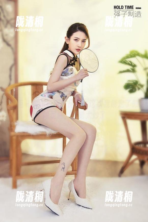丽柜 - 尔尔最新作品集：这次我锁定了教师足底，感觉太妙了