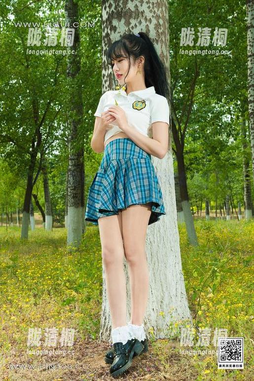 丽柜-潼潼 丽柜 - 原图欣赏,潼潼居家也太随性了条条框框都跑了?