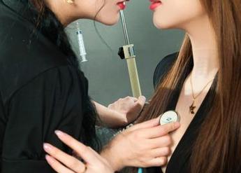 丽柜ligui – 轻悄悄的春暖香闺：轩轩的图包谁看了都想私藏！