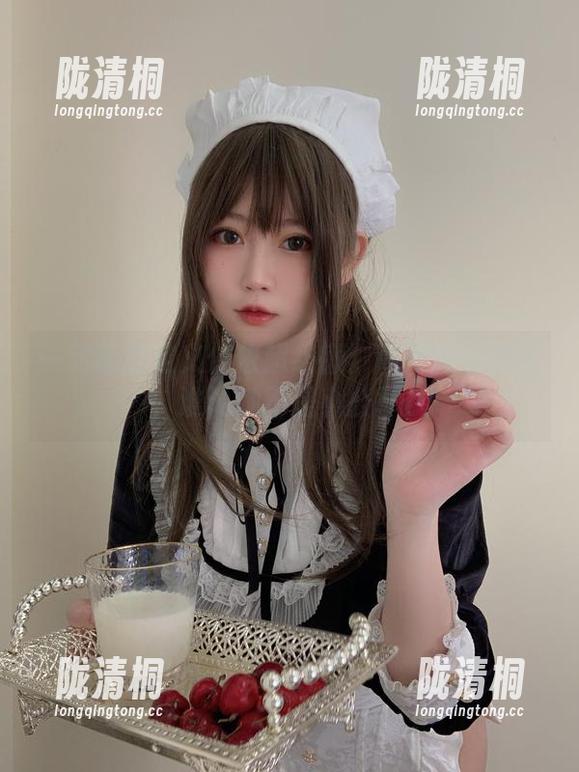 依依超级懒 一句话能定义依依超级懒:高清粉嫩套图,谁说她不是小公举?