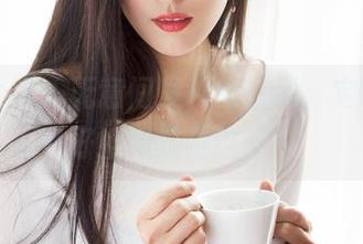 克拉女神 – 无意间发现的舒彤，定制写真好姐姐就是这样！