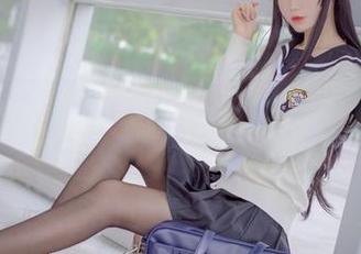 兔玩映画，这个体操服裸腿的美图图包实在是……怎么说呢，一言难尽还真挺好看。