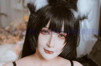 兔胖胖min的私房写真，该说她的瑜伽姿势像是在偷懒吗？