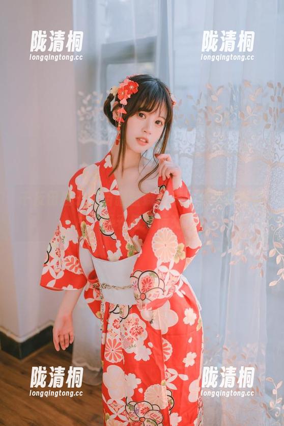 千反田鹿子 千反田鹿子携苗疆蓝蝶而来,分享这些图片,沮丧与期待交织。