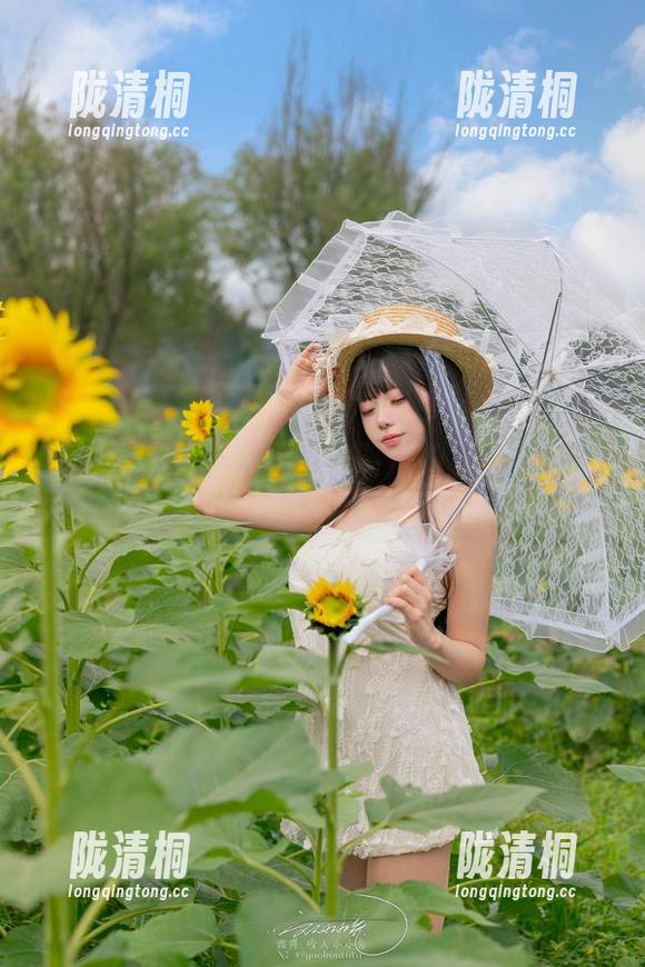 咬人小小兔 不敢相信!高清原图中的咬人小小兔居然在星穹铁道上点燃了我小小的好奇心。