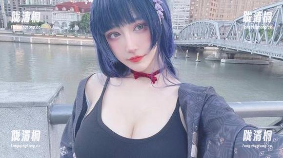 啾小妍Deer 餐后甜点相关联:教室的每个角落都藏着啾小妍Deer的作品
