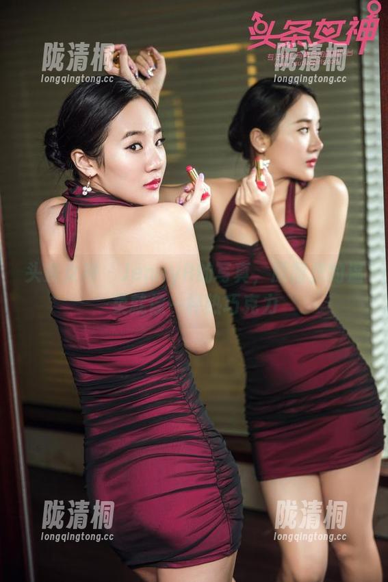 头条女神-JennyR 头条女神 - JennyR的写真,原图里的温柔就像一杯热巧克力