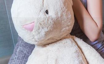 头条女神 – 定制学姐，唐嫣儿是如何把校园时装变不卡的？