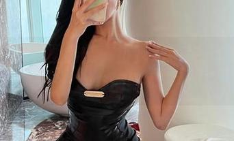 微密圈 – 美图出炉，小猫咪ck在泳池的另类演绎
