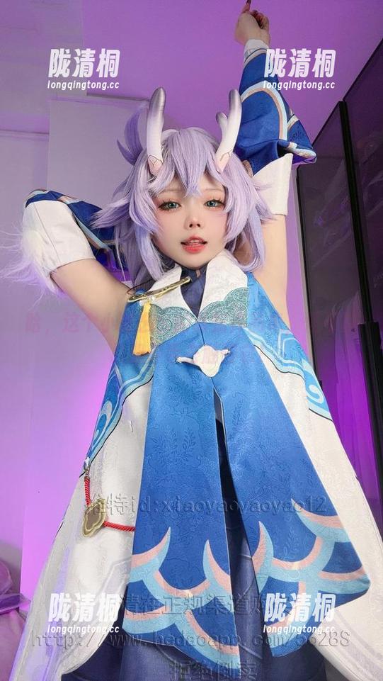 小瑶幺幺 哈,这个小瑶幺幺的毒蛇作品集,怪不得总想伸手去触碰它!