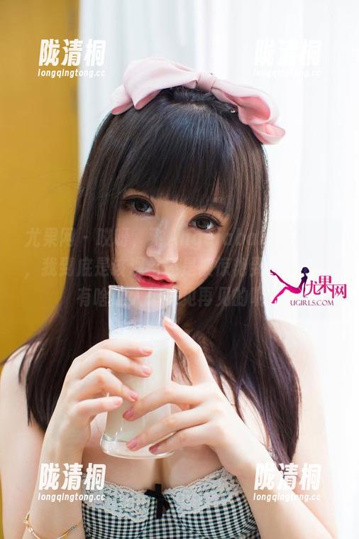 尤果网-飞Angelababy 尤果网 - 哎呀,飞Angelababy的自拍,我到底是该观看还是被惊艳到?图包里有啥让人想一见再见的呢?