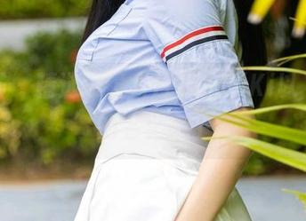 尤蜜荟 – 精选眼镜大片，宋KiKi以‘光学’的名义来了！