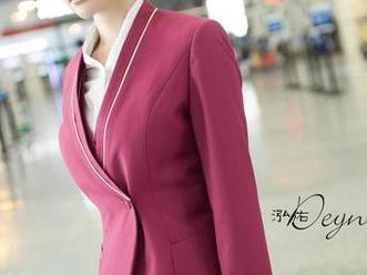 推女神 – 温心怡的作品：浴缸，水珠和思绪的交响曲