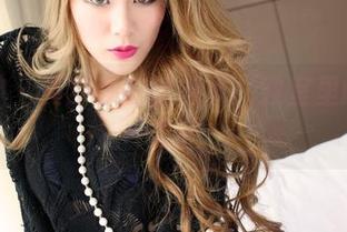 推女神 – 黄梦羡的新课本：教室里的姿态资源