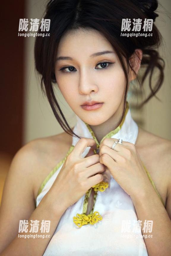 推女郎 - 田芯娜黑色，有种说不清的吸引力，高清资源真心不错。