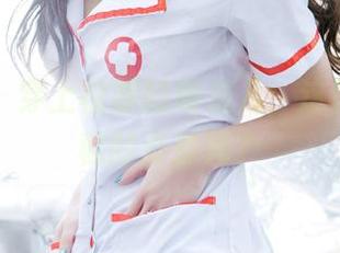 推女郎 – 穿上校服的胡允儿，这前路是隐秘的资源吗？