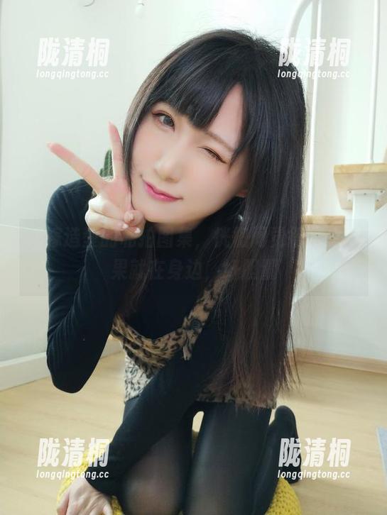 木之本果 花嫁造型的私拍图集,恍惚间觉得木之本果就在身边,好胆量