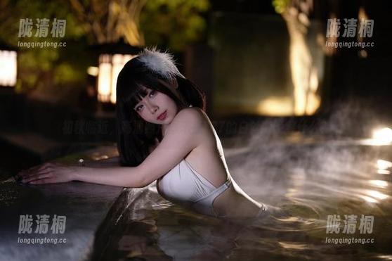 末夜787 初秋临近,高清照片里末夜787的白丝呼唤着什么?