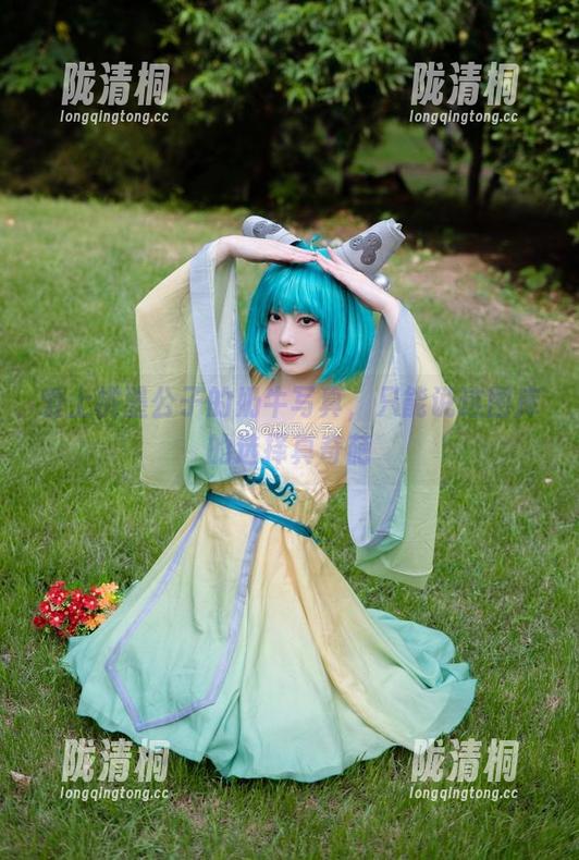 爱上桃墨公子的奶牛写真，只能说这图库的选择真奇葩
