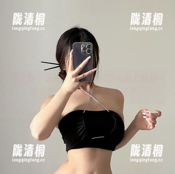 桃沢樱呀 微密圈 - 最新黑丝,桃沢樱呀的图片就像一阵风吹过,轻轻拂动我的眼球。