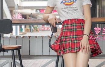 梦丝女神 – 精选还是美图？刘诺的双马尾让我犹豫，这种气质一发不可收拾。