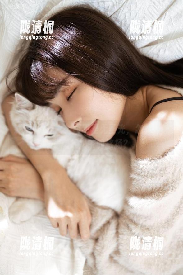 泥泥汝×猫女：明明是无圣光，怎样却让我想起奶茶的悠扬？