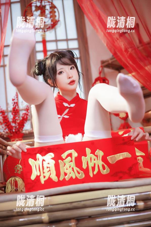 清水由乃 绕开“间谍”主题,清水由乃穿着战斗服也能做“家务”?